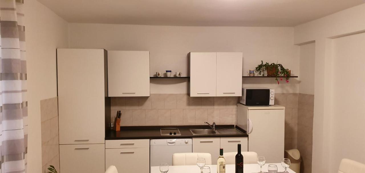 Apartment Put Vidaka Policnik ภายนอก รูปภาพ