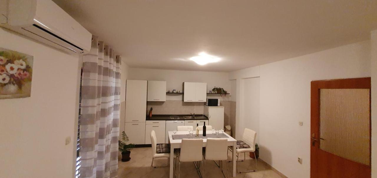 Apartment Put Vidaka Policnik ภายนอก รูปภาพ